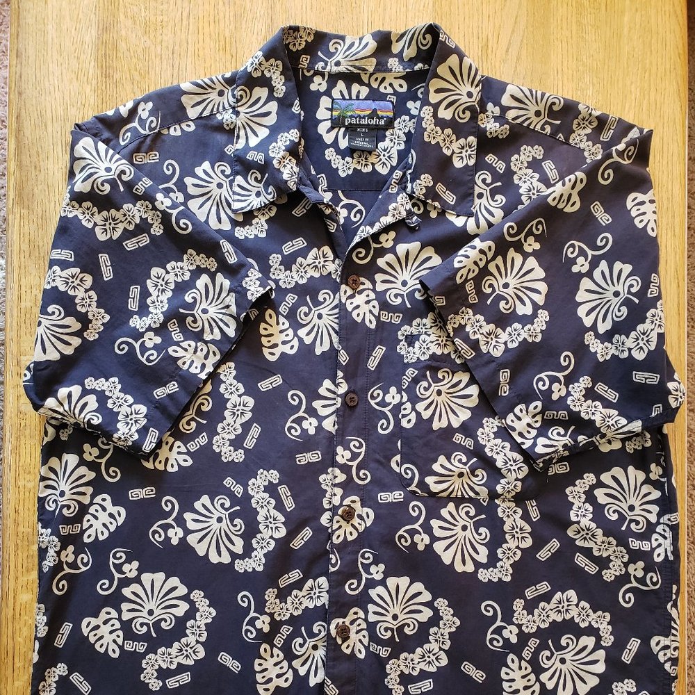 Vintage Patagonia Pataloha Men’s `Hawaiian Button Up Shirt